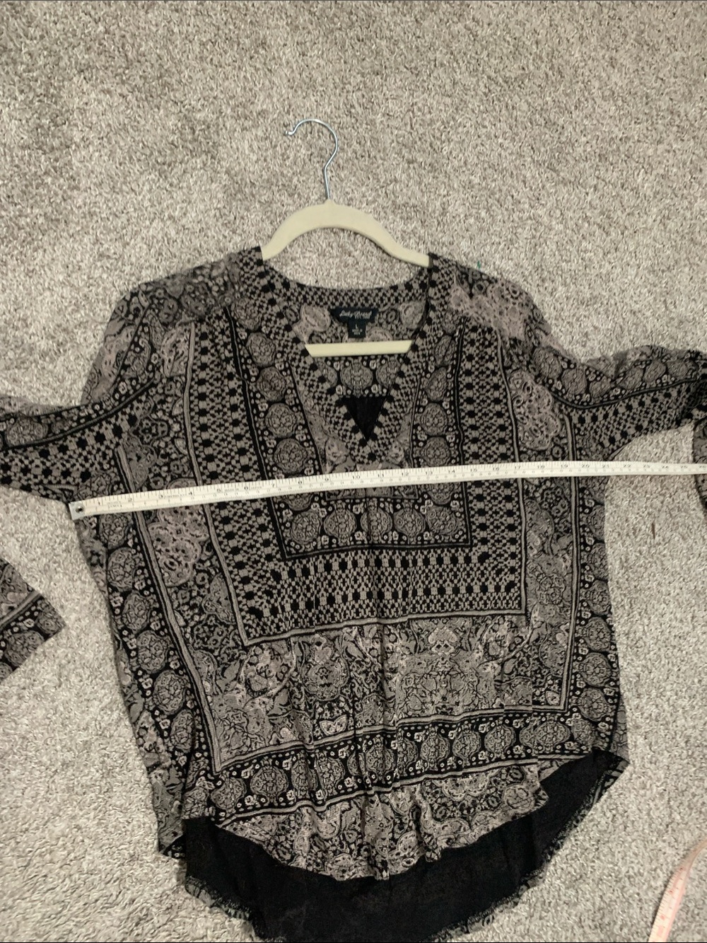 Lucky Brand Boho Print V-Neck Long Sleeve Top - Picture 7 of 7
